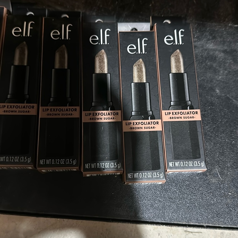 elf Lip Exfoliator